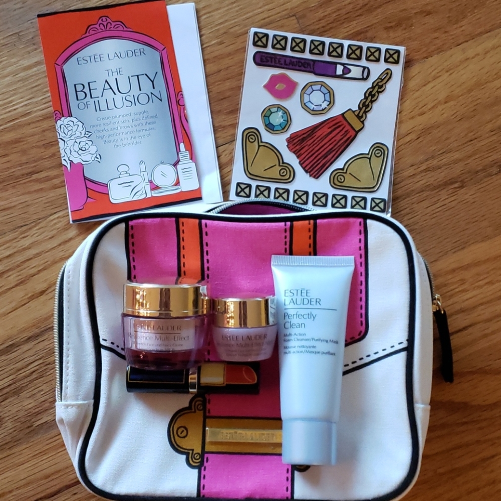 Estee Lauder Sample set with gift bag